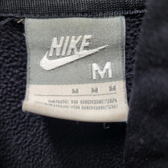 Nike Men's Hoodie Black Size Medium. Pre-owned Condition - Picture 6 of 6